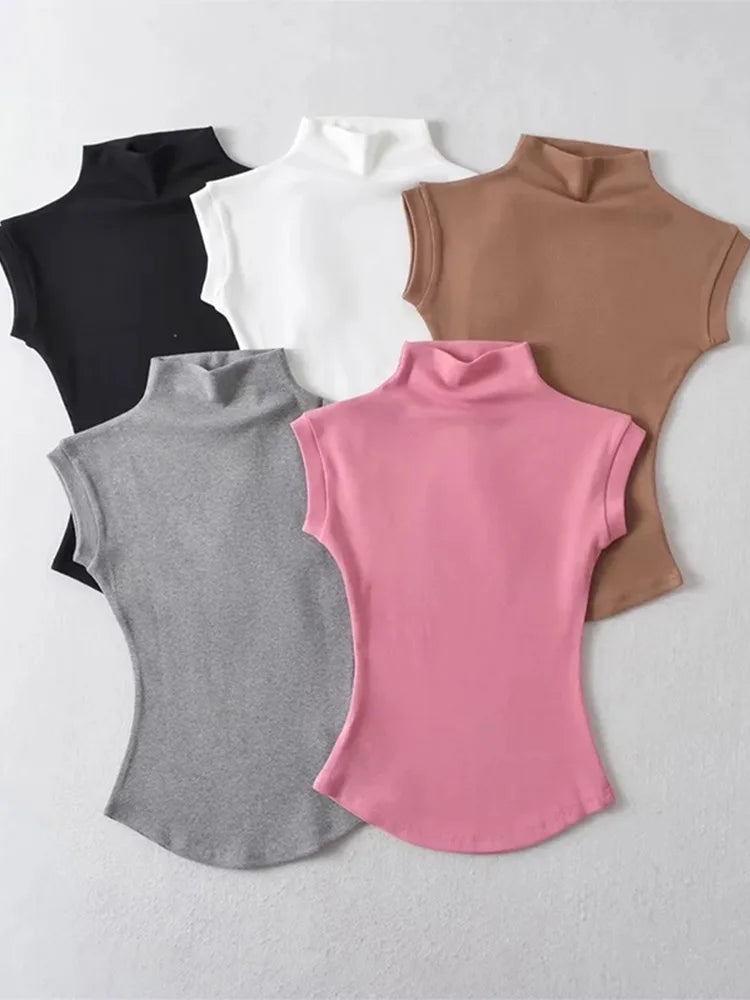 Solenne Top – Classic Sleeveless Turtle Neck