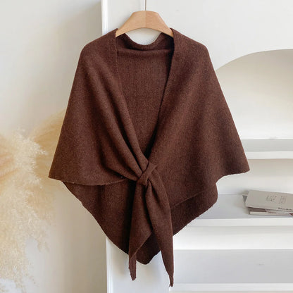 Amaris Poncho – Elegant Winter Knit Cape