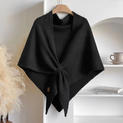 Amaris Poncho – Elegant Winter Knit Cape