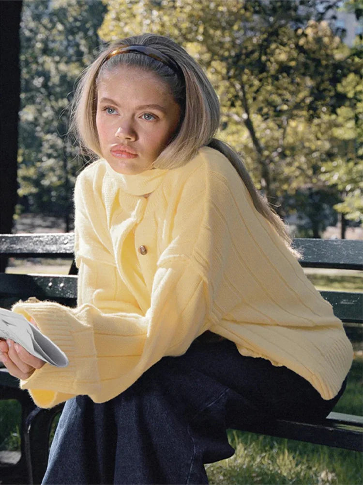 Elara Cardigan – Relaxed Fit Cozy Fall Essential