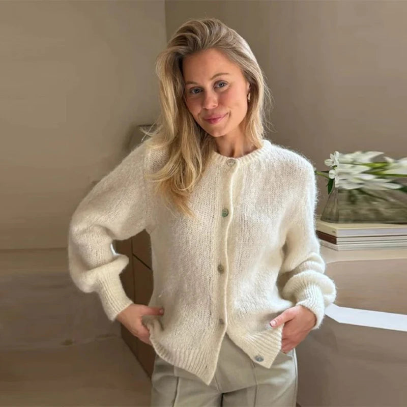 Elara Cardigan – Relaxed Fit Cozy Fall Essential